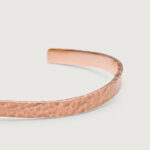 Armreif-Rosegold-gehaemmert-4.5mm-Breite-BAGRG45MHVSC-CU